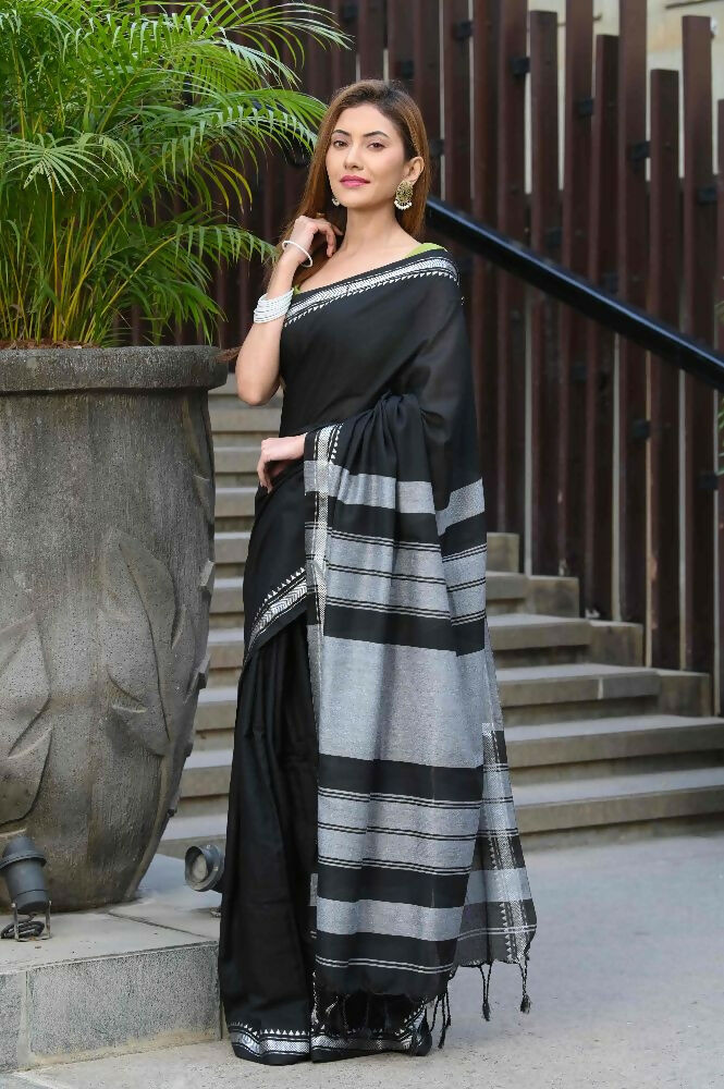 Beatitude Black Cotton Handloom Saree | Grocsy