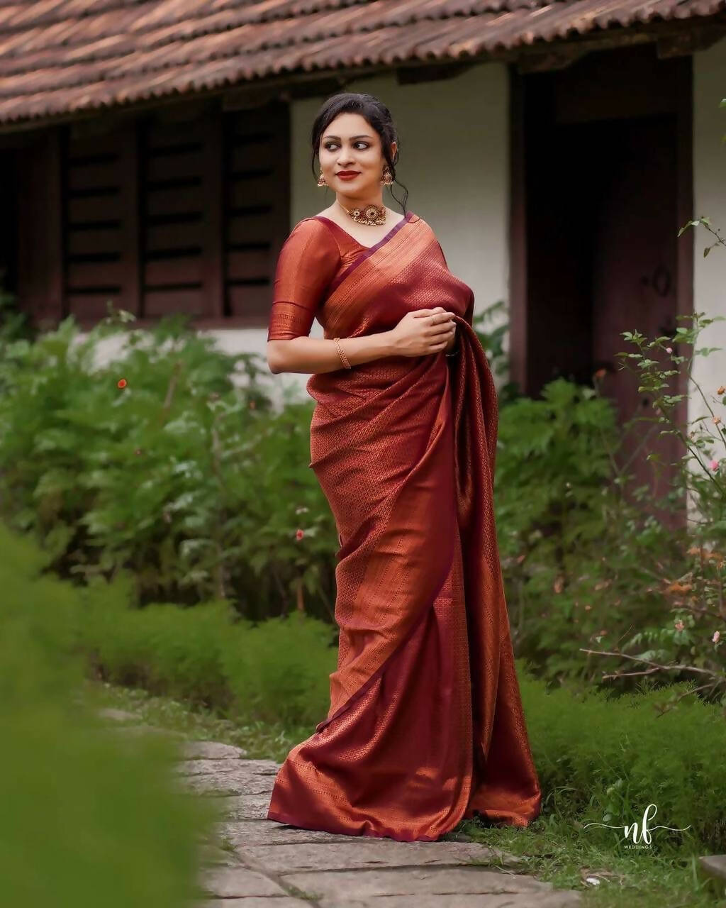 DEIANA'S Beautiful Designer Golden zari Soft Lichi Silk Saree - Maroon | Grocsy