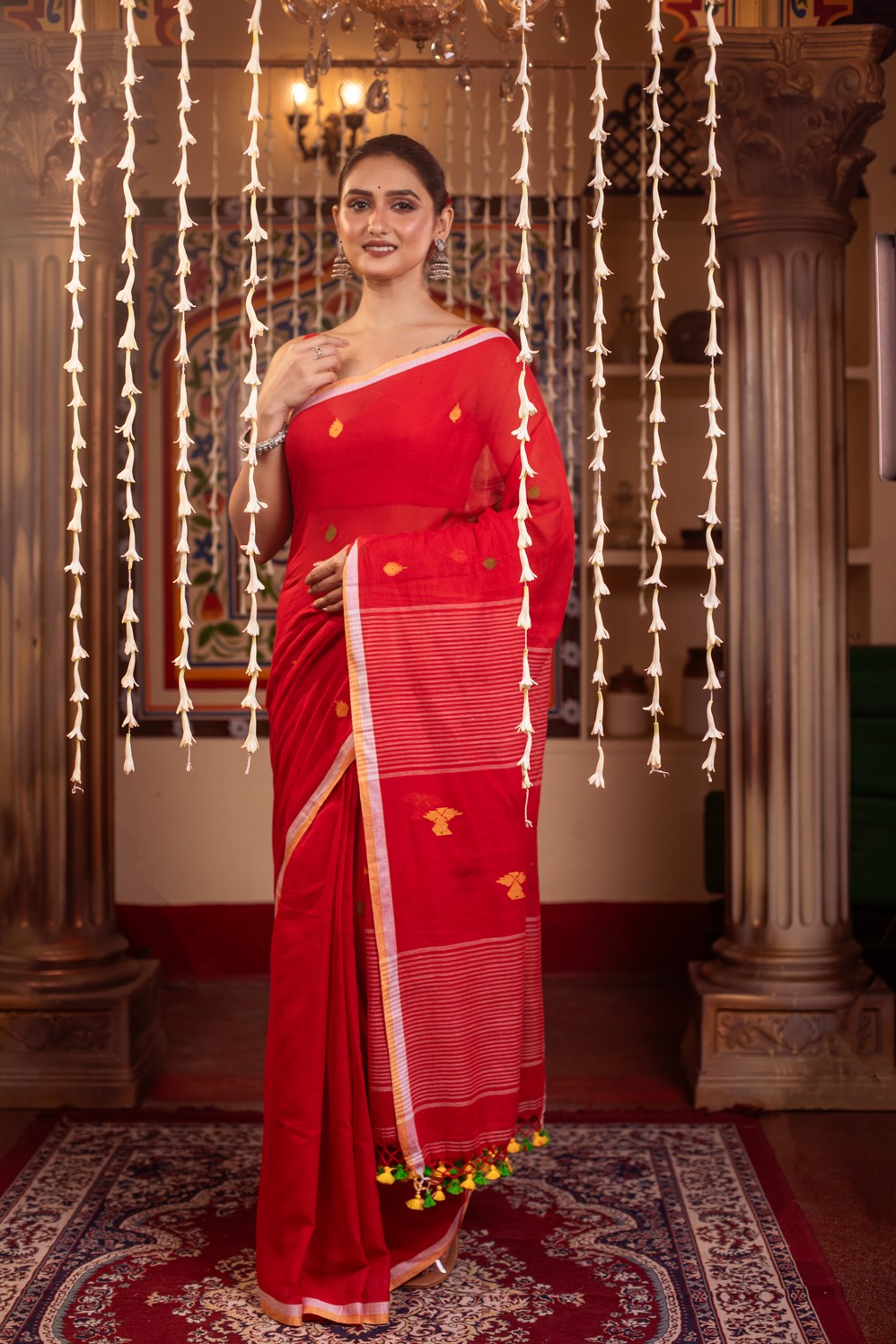 Very Much Indian Mastaani - Pure Mul Jamdhani Cotton Handloom Saree with Beautiful Diamond Weaves - Red | Grocsy