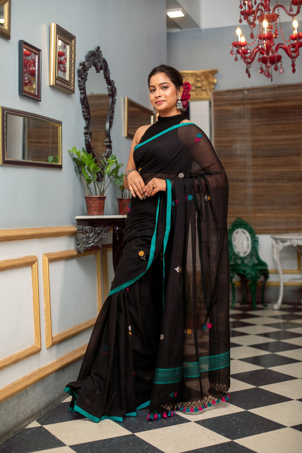 Very Much Indian Mastaani - Pure Mul Cotton Handloom Saree with Beautiful Floral Weaves - Black | Grocsy