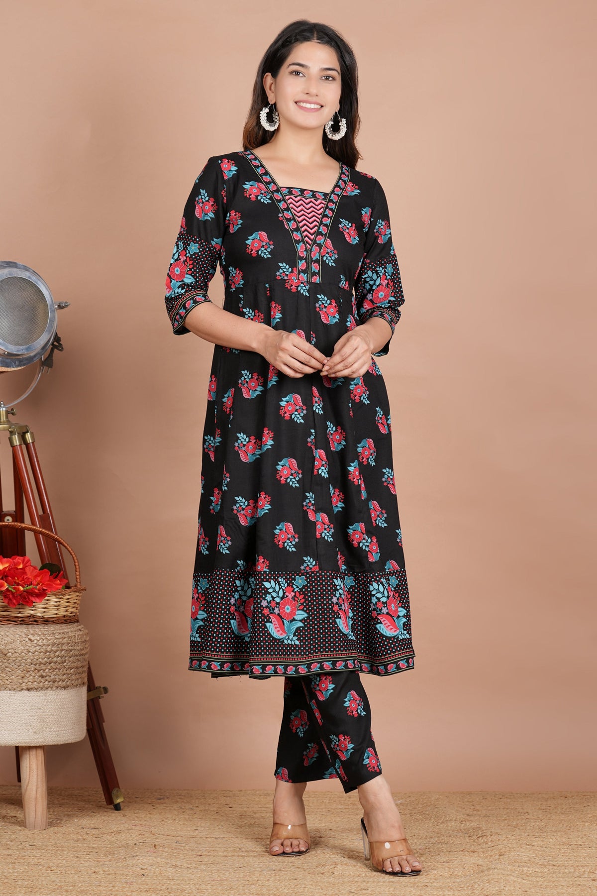 House of RP Women's Black Floral Cotton Kurta, Pant Set | Grocsy