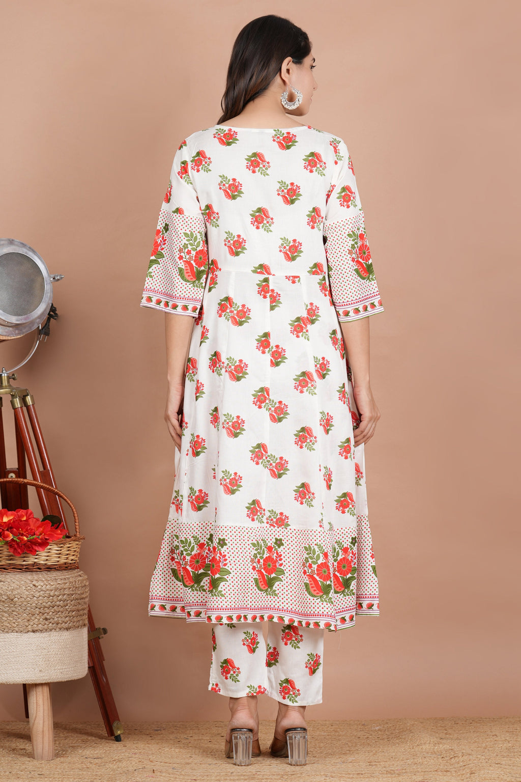 House of RP Women's Off-White Floral Cotton Kurta, Pant Set | Grocsy