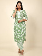 Aramya Straight Soft Cotton Floral Print Women's Kurta - Green | Grocsy