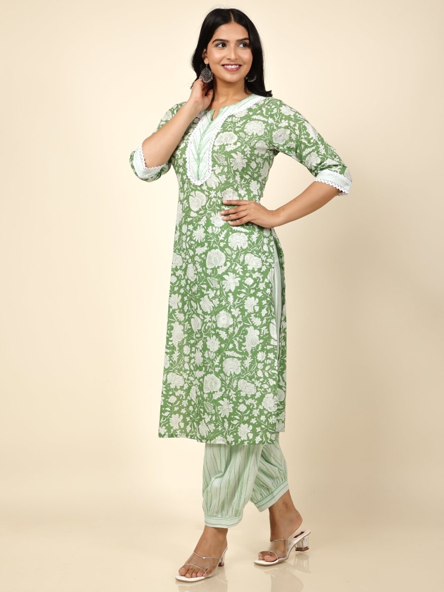 Aramya Straight Soft Cotton Floral Print Women's Kurta - Green | Grocsy