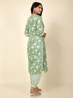 Aramya Straight Soft Cotton Floral Print Women's Kurta Set - Green | Grocsy