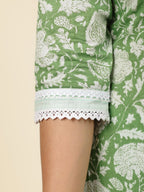 Aramya Straight Soft Cotton Floral Print Women's Kurta - Green | Grocsy