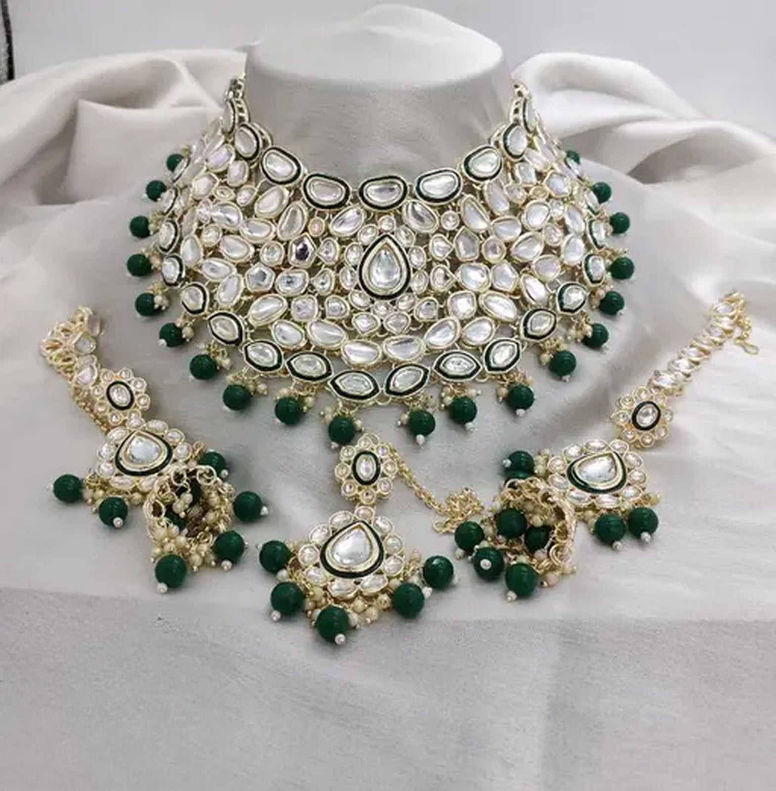 Jewel City Royal Kundan Choker Set with Emerald Green Beads - Traditional Indian Wedding Jewelry Set with Earrings and Tikka | Grocsy