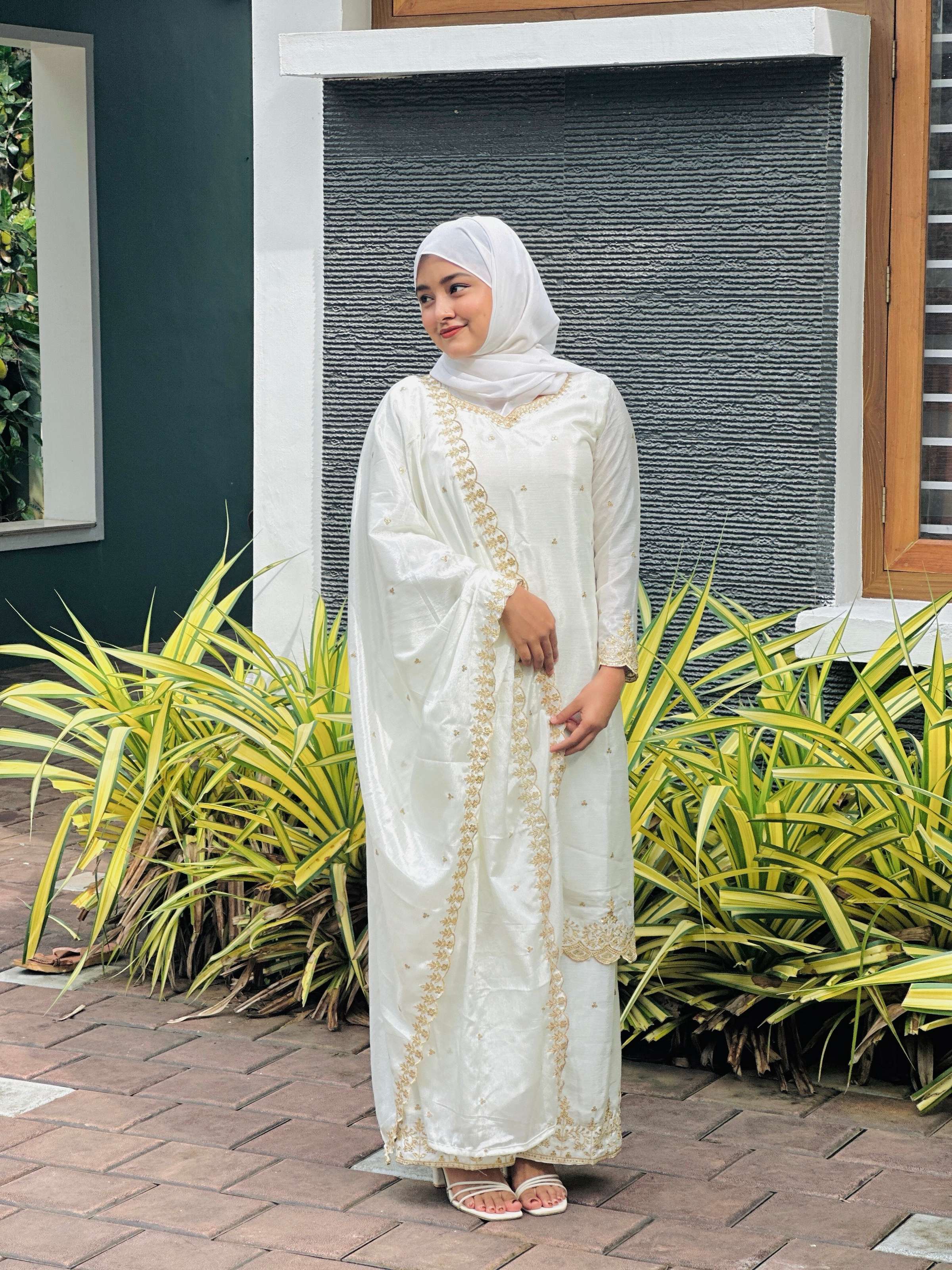 Lehenga Mart Sequence Embroidery Top And Palazzo With Dupatta Set-White | Grocsy