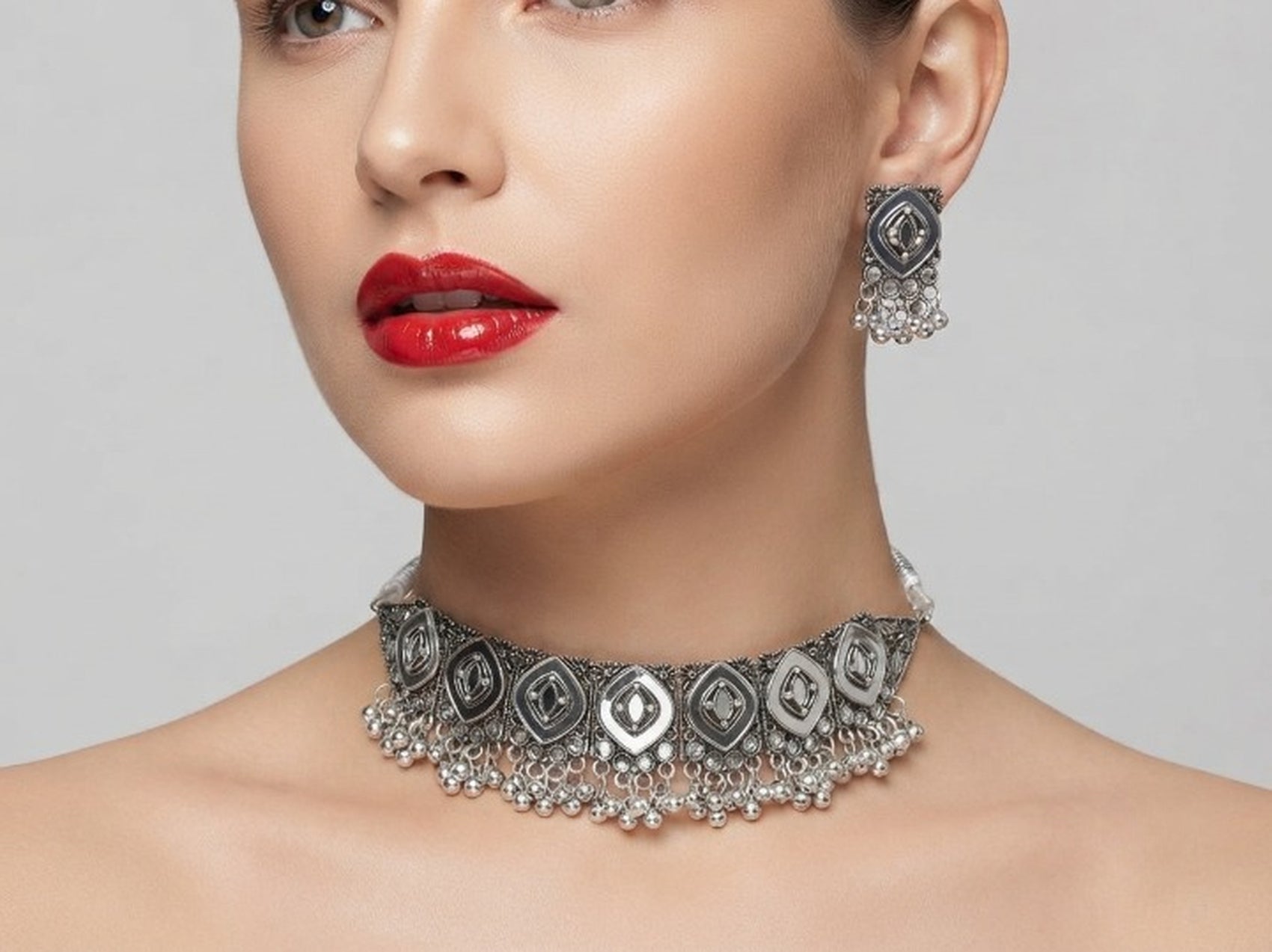 Jewel City Oxidized Silver Mirror Choker Set, Ethnic Indian Jewelry For Women | Grocsy
