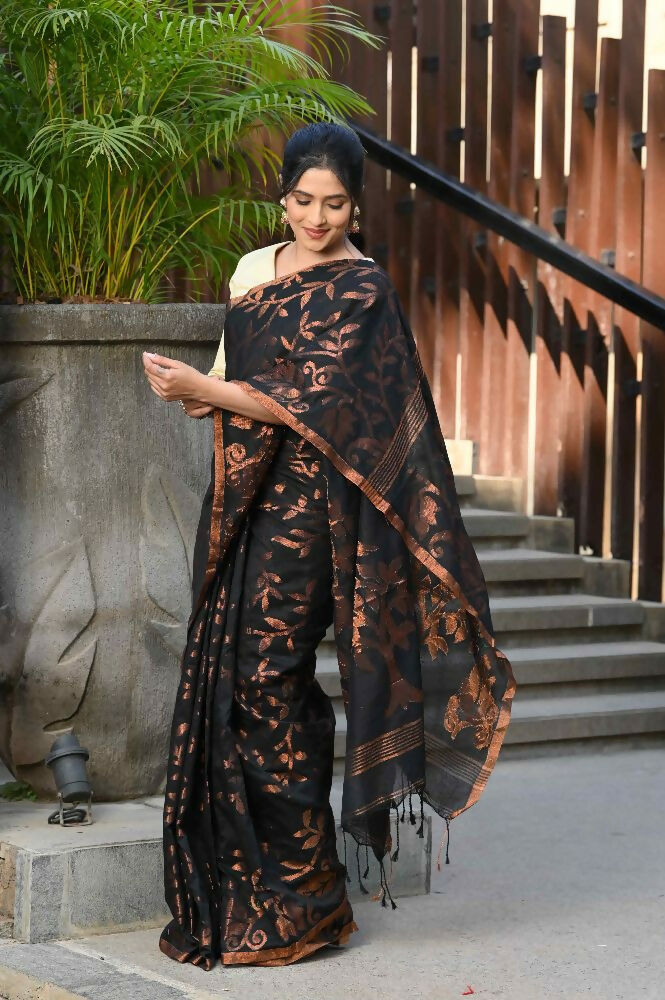 Beatitude Black Cotton Floral Jamdani Saree | Grocsy