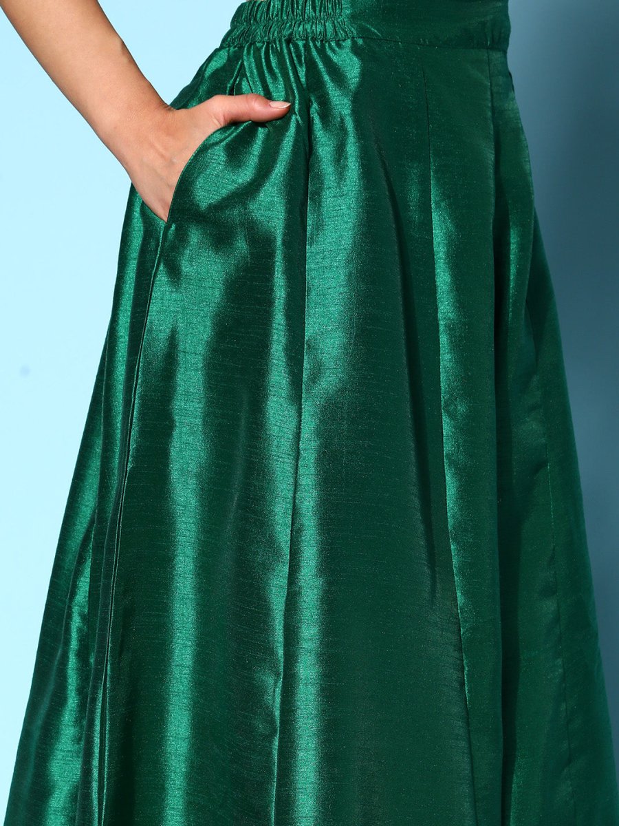 Ahalyaa Women Green & Gold-Toned Printed Co-ords | Grocsy