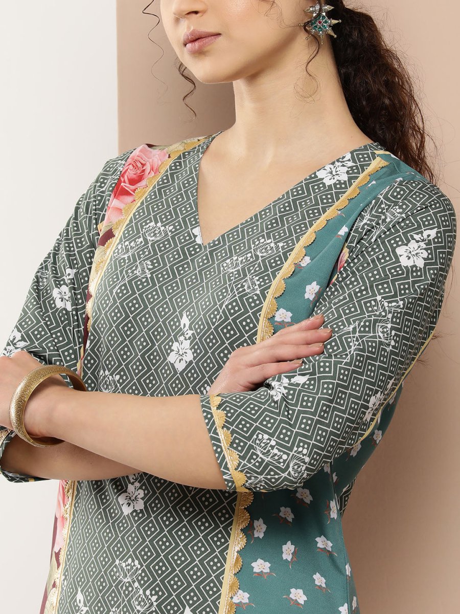 Ahalyaa Women Green & Pink Floral Printed Gotta Patti Floral Crepe Kurta | Grocsy