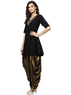 Ahalyaa Black A-line Crepe Kurta Set | Grocsy