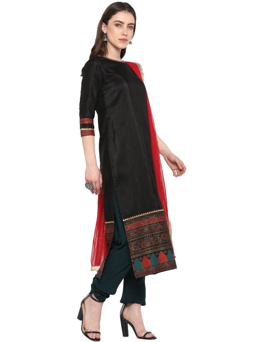 Ahalyaa Women Black & Red Kurta Set | Grocsy