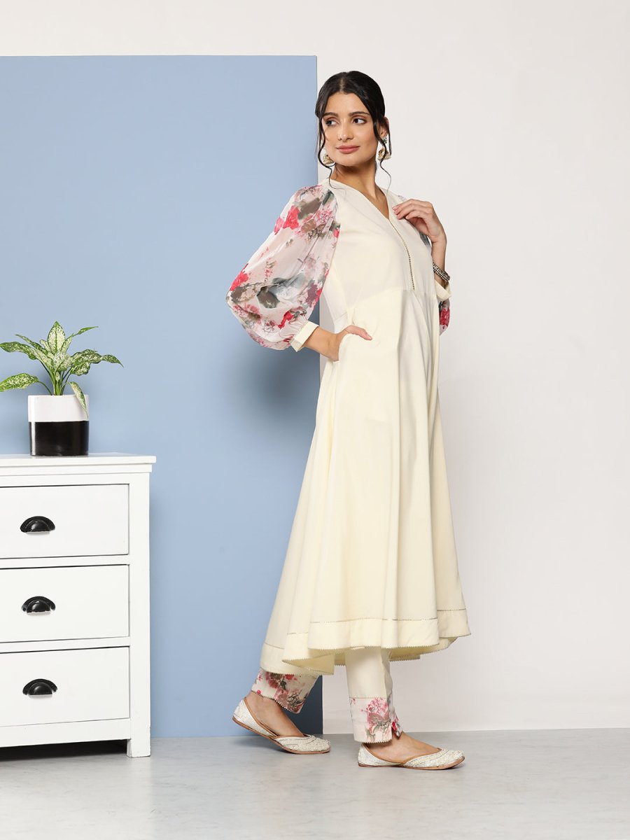 Ahalyaa Women Off White Floral Empire Gotta Patti Kurta with Trousers & With Dupatta | Grocsy