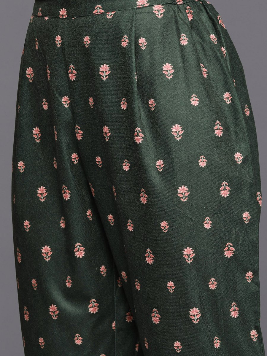 Ahalyaa Women Green Printed Gotta Patti Velvet Kurta with Trousers & With Dupatta | Grocsy