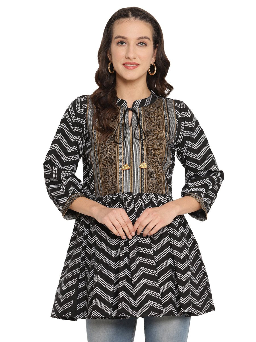 Ahalyaa Stripes Printed Black Tunic | Grocsy