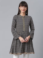 Ahalyaa Black & White Printed Tunic | Grocsy