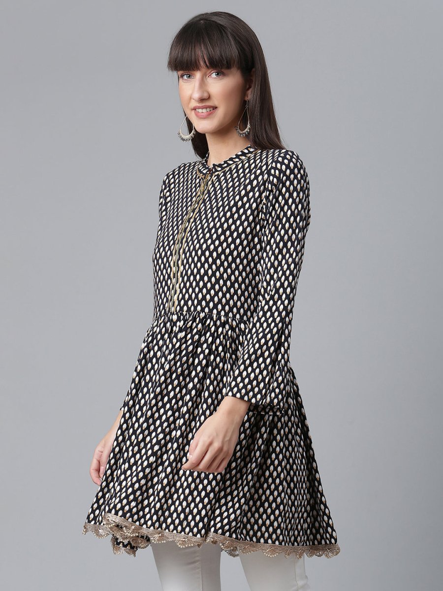 Ahalyaa Black & White Printed Tunic | Grocsy