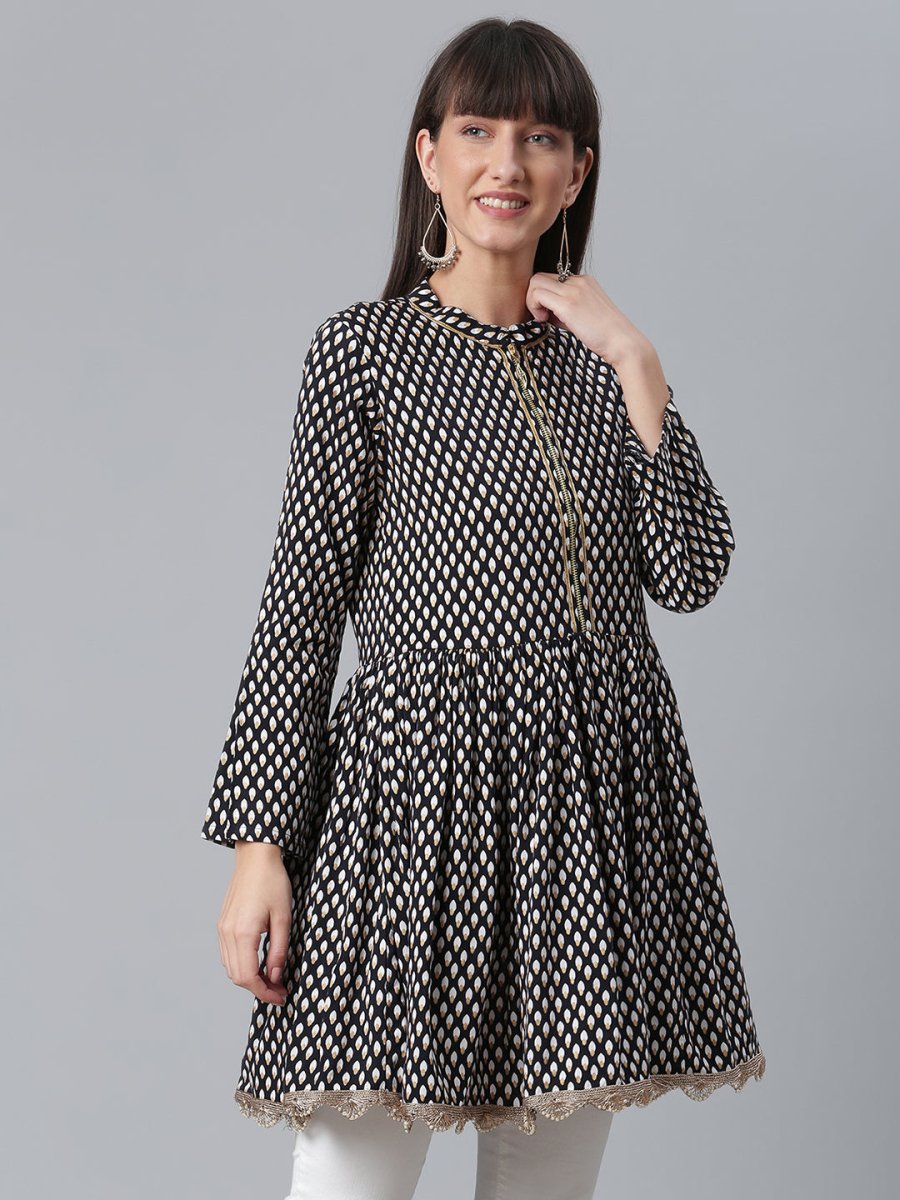 Ahalyaa Black & White Printed Tunic | Grocsy