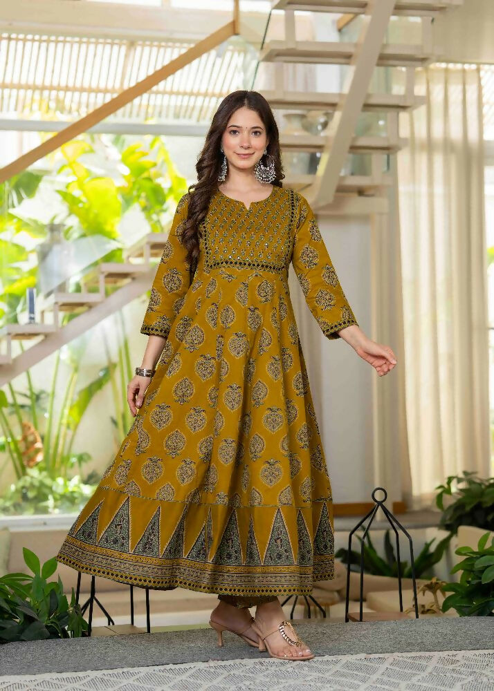 Jaimini Women Cotton Printed Round Neck 3/4 Sleeves Calf Length Flared Kurta Pant And Dupatta Set | Grocsy