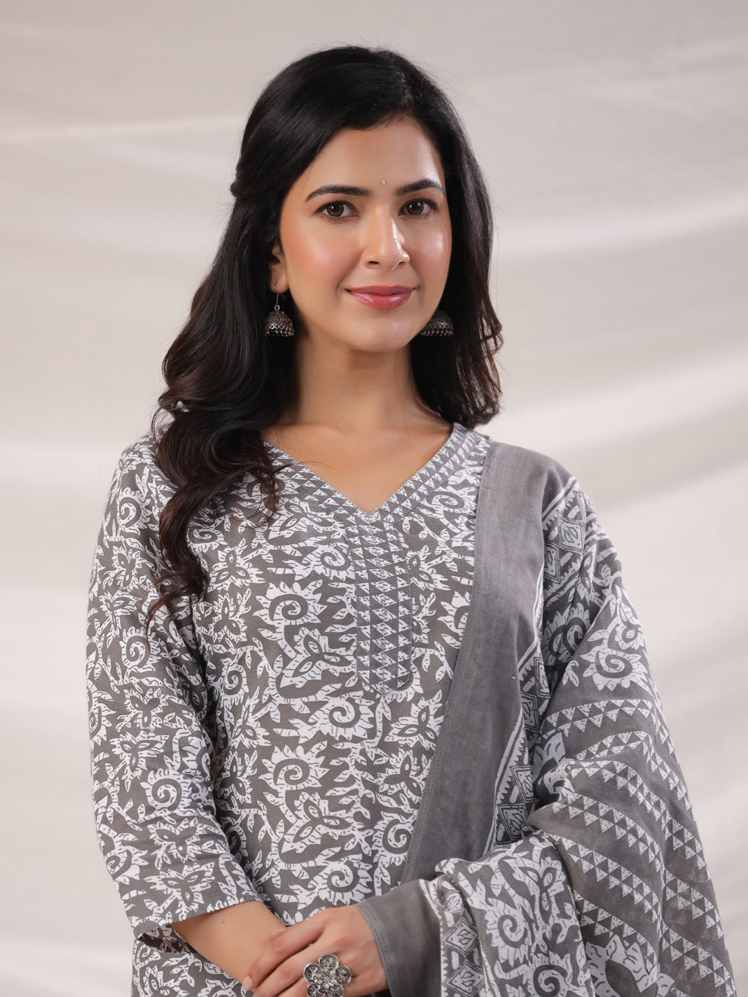 Janasya Regular Poly Cotton Grey Ethnic Motifs V-Neck Kurta,Bottom & Dupatta | Grocsy