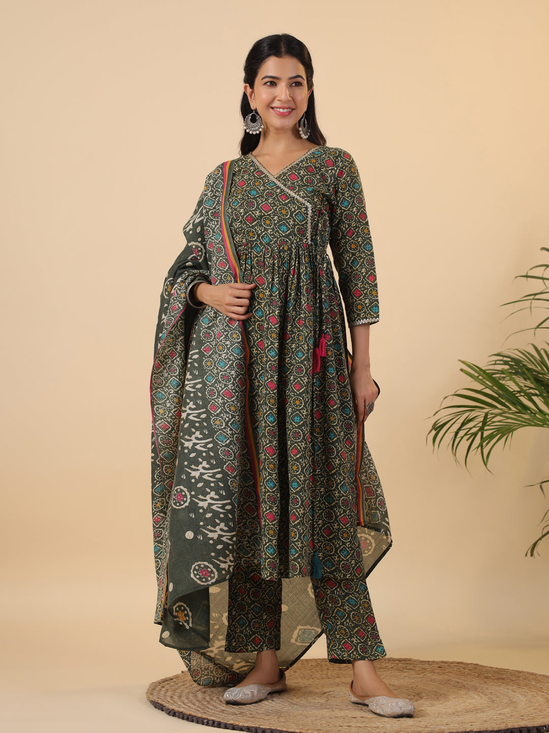 Janasya Angrakha Poly Cotton Green Gemometric V-Neck Kurta Set | Grocsy
