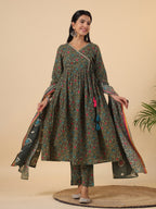 Janasya Angrakha Poly Cotton Green Gemometric V-Neck Kurta Set | Grocsy