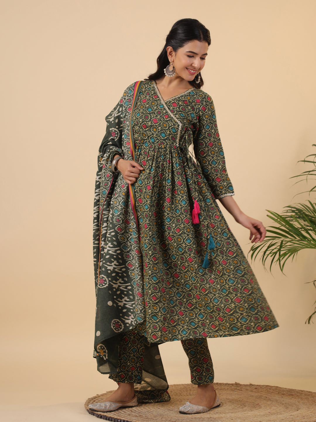 Janasya Angrakha Poly Cotton Green Gemometric V-Neck Kurta Set | Grocsy