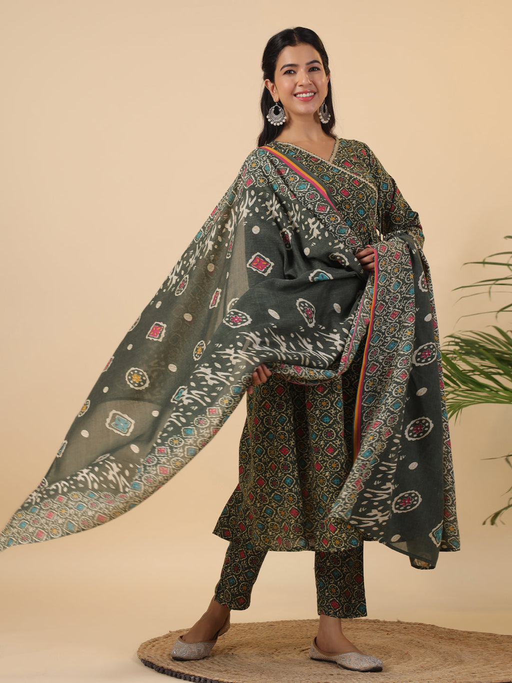 Janasya Angrakha Poly Cotton Green Gemometric V-Neck Kurta Set | Grocsy