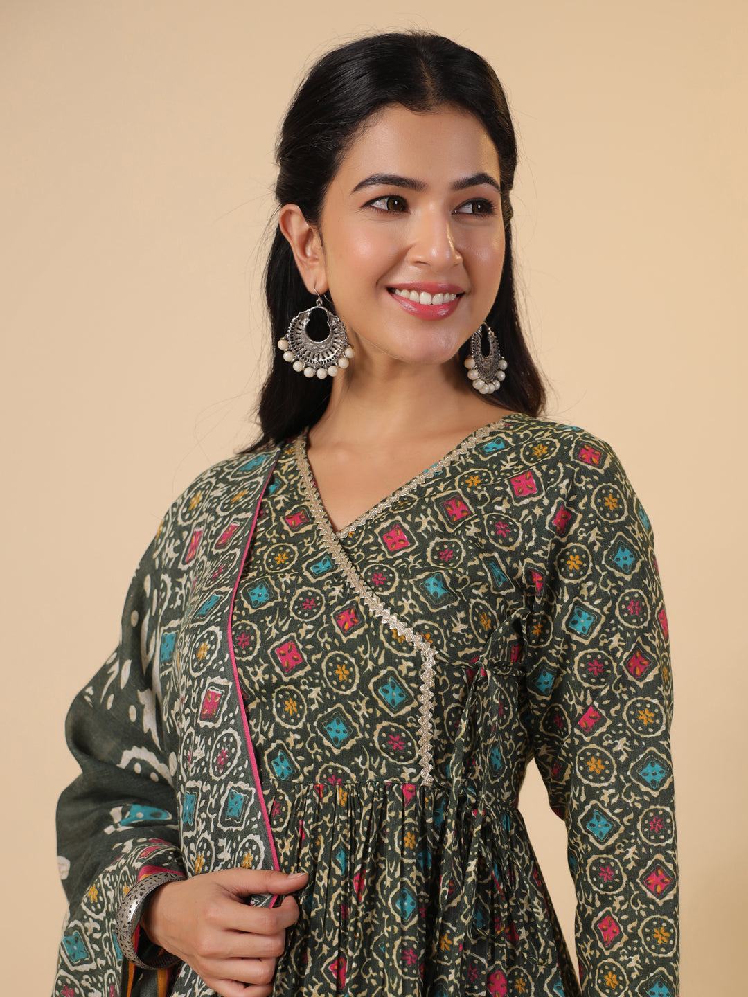 Janasya Angrakha Poly Cotton Green Gemometric V-Neck Kurta Set | Grocsy