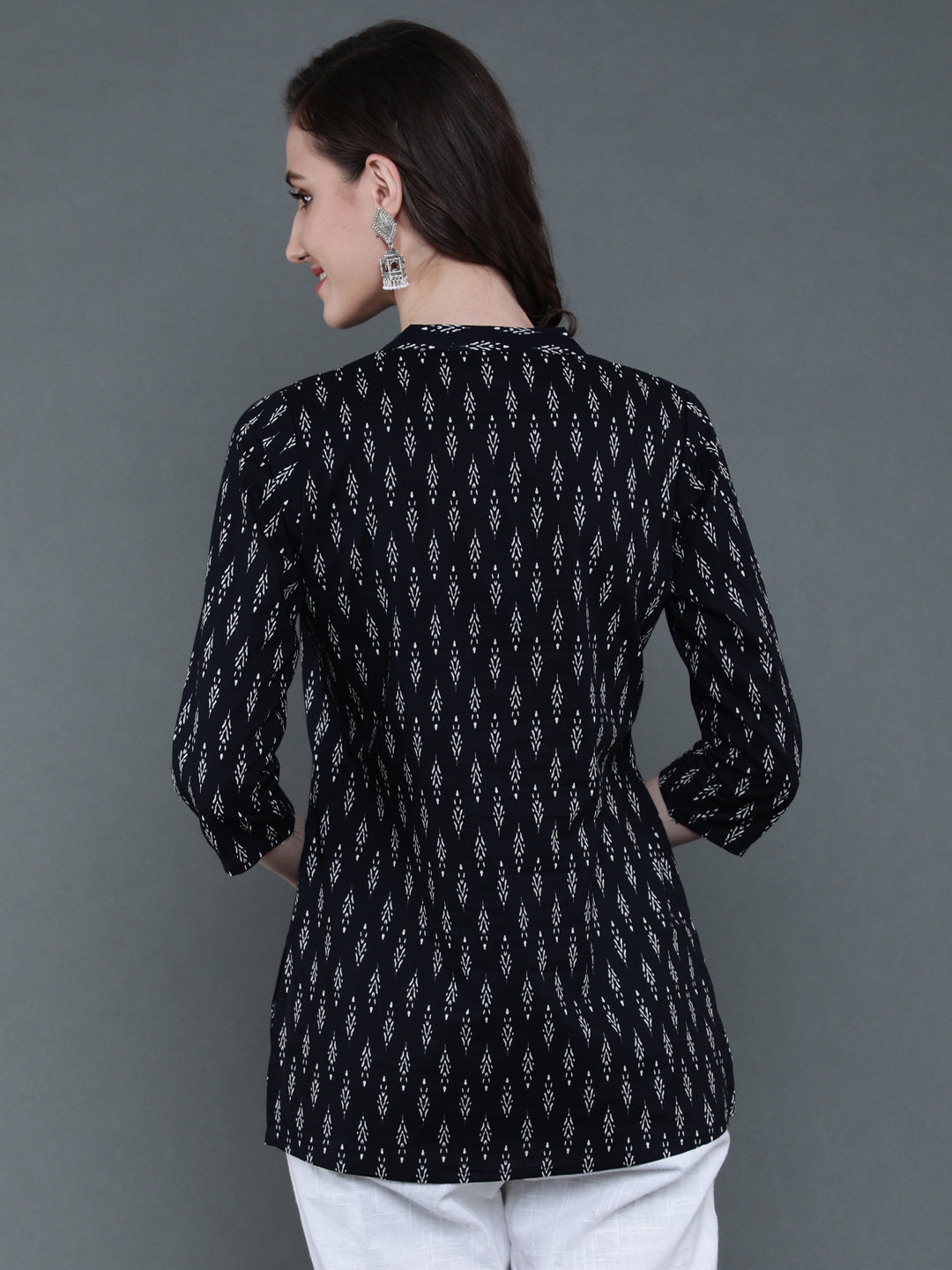 Antaran Black Pure Cotton Geometric Printed Tunic | Grocsy