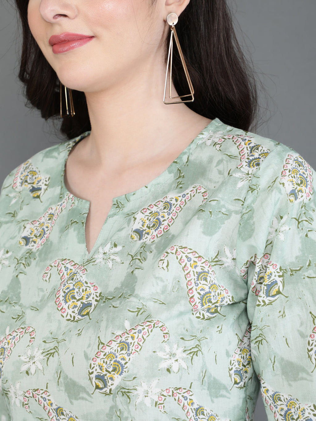 Antaran Green Pure Cotton Printed Tunic | Grocsy