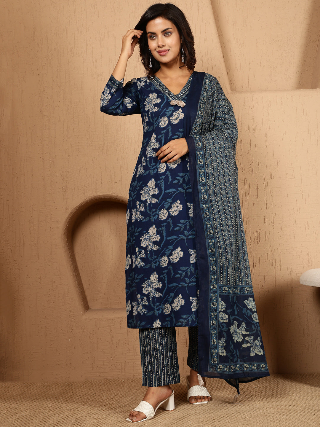 Antaran Blue Pure Cotton Embellished Kurta Pant & Dupatta Set | Grocsy