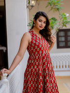 Antaran Maroon Pure Cotton Tiered Printed Dress | Grocsy
