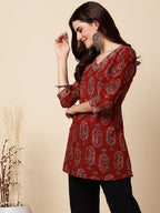 Antaran Maroon Pure Cotton Maroon Printed Tunic | Grocsy