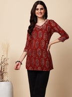 Antaran Maroon Pure Cotton Maroon Printed Tunic | Grocsy