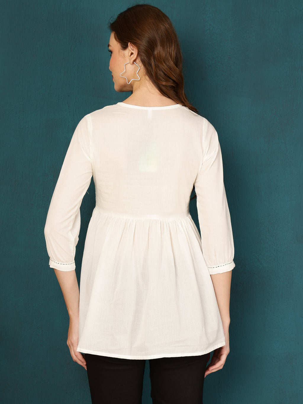 Antaran White Pure Cotton Embellished Tunic | Grocsy