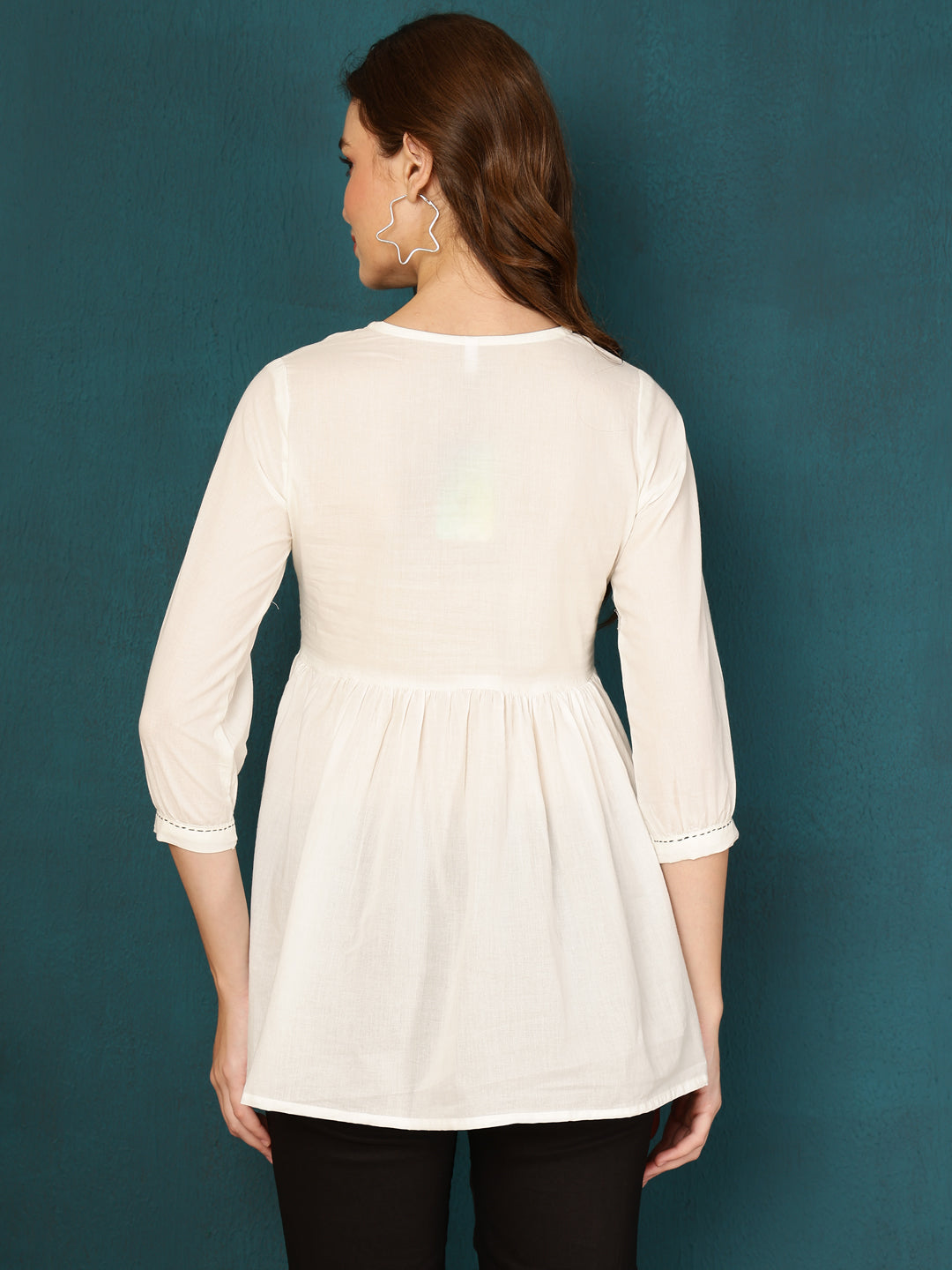 Antaran White Pure Cotton Embellished Tunic | Grocsy