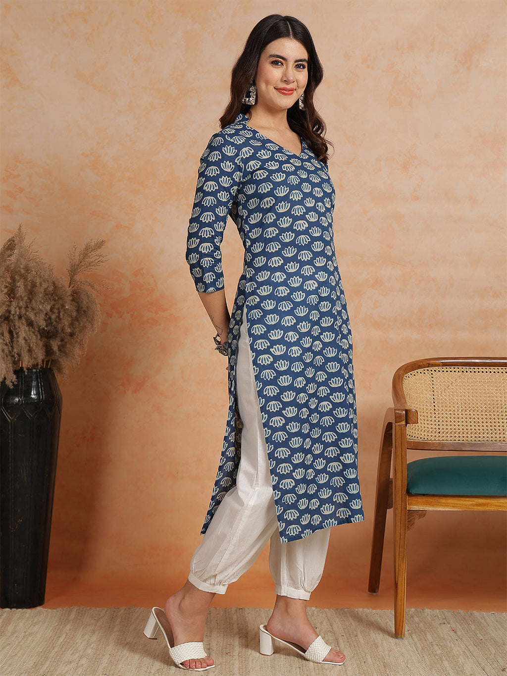 Antaran Blue Pure Cotton Printed Kurta With V Neck | Grocsy