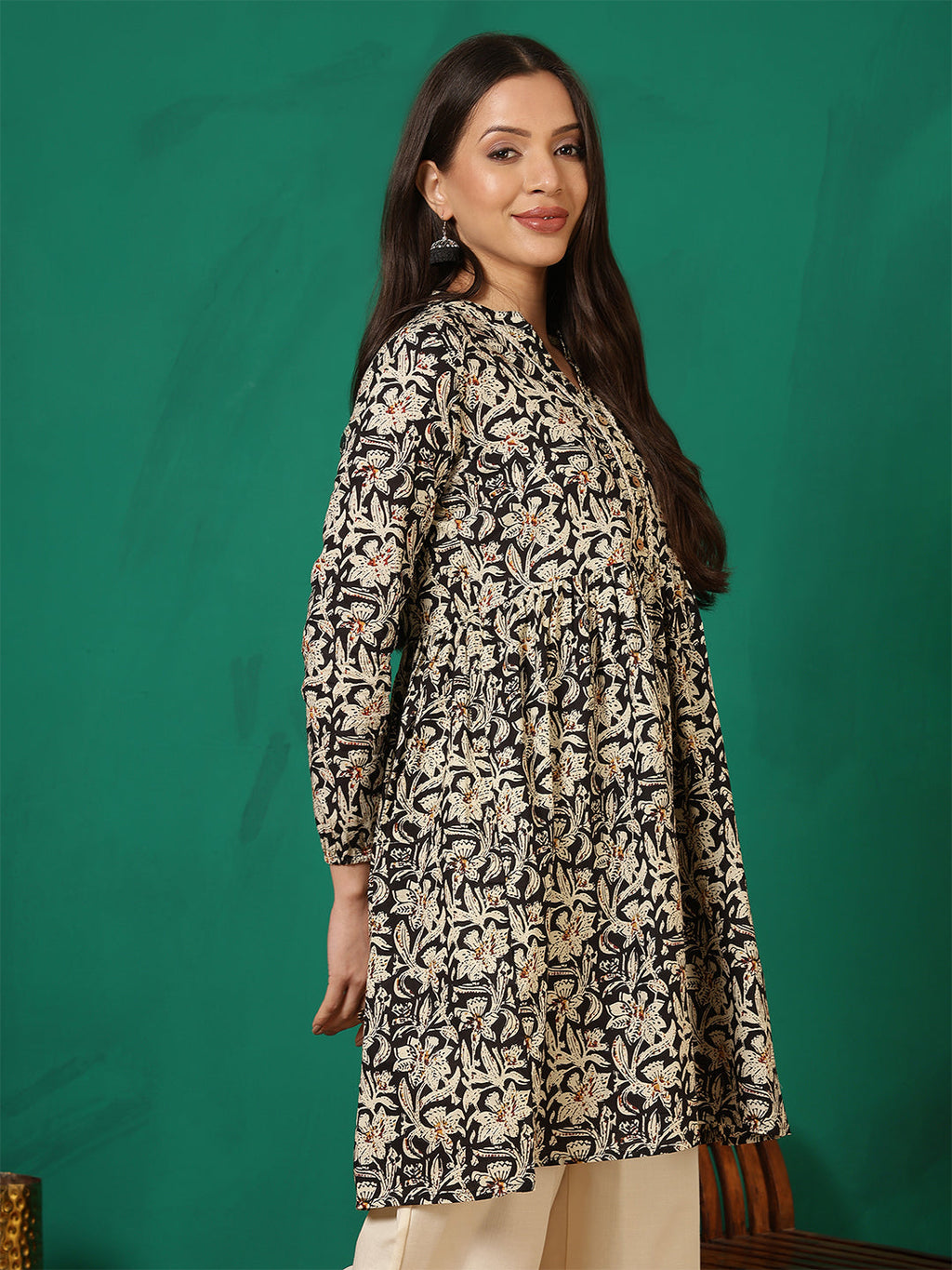 Antaran Black Pure Cotton Printed Tunic | Grocsy