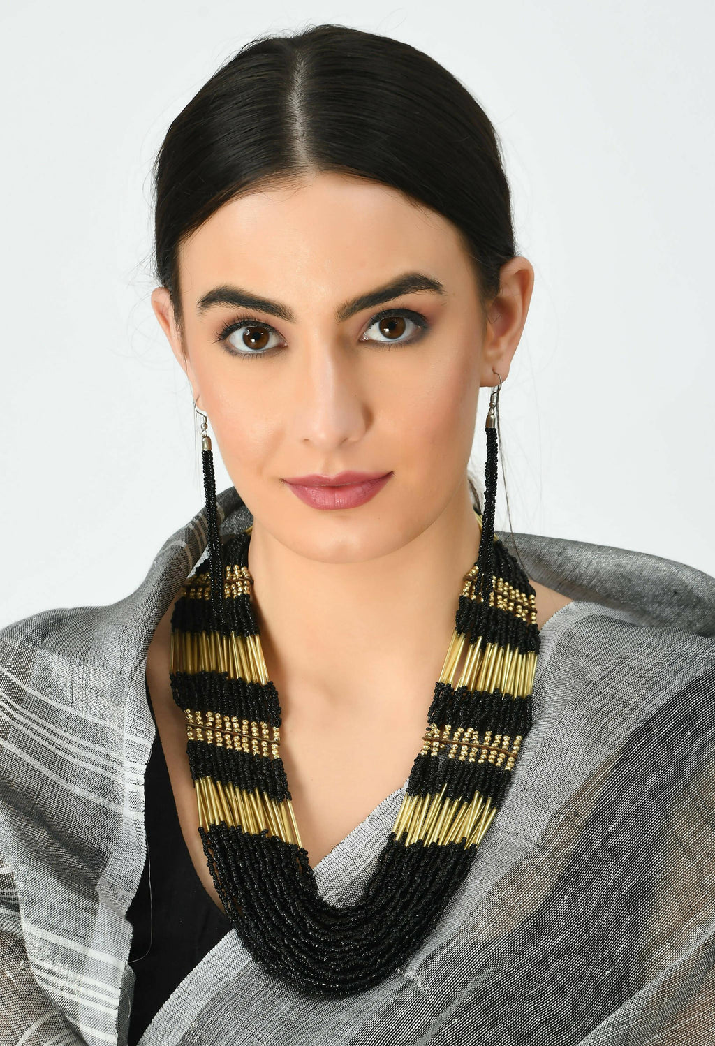 Mominos Fashion Johar Kamal Handicraft Finish Beads Work Long Necklace For Women (Black /Golden) | Grocsy