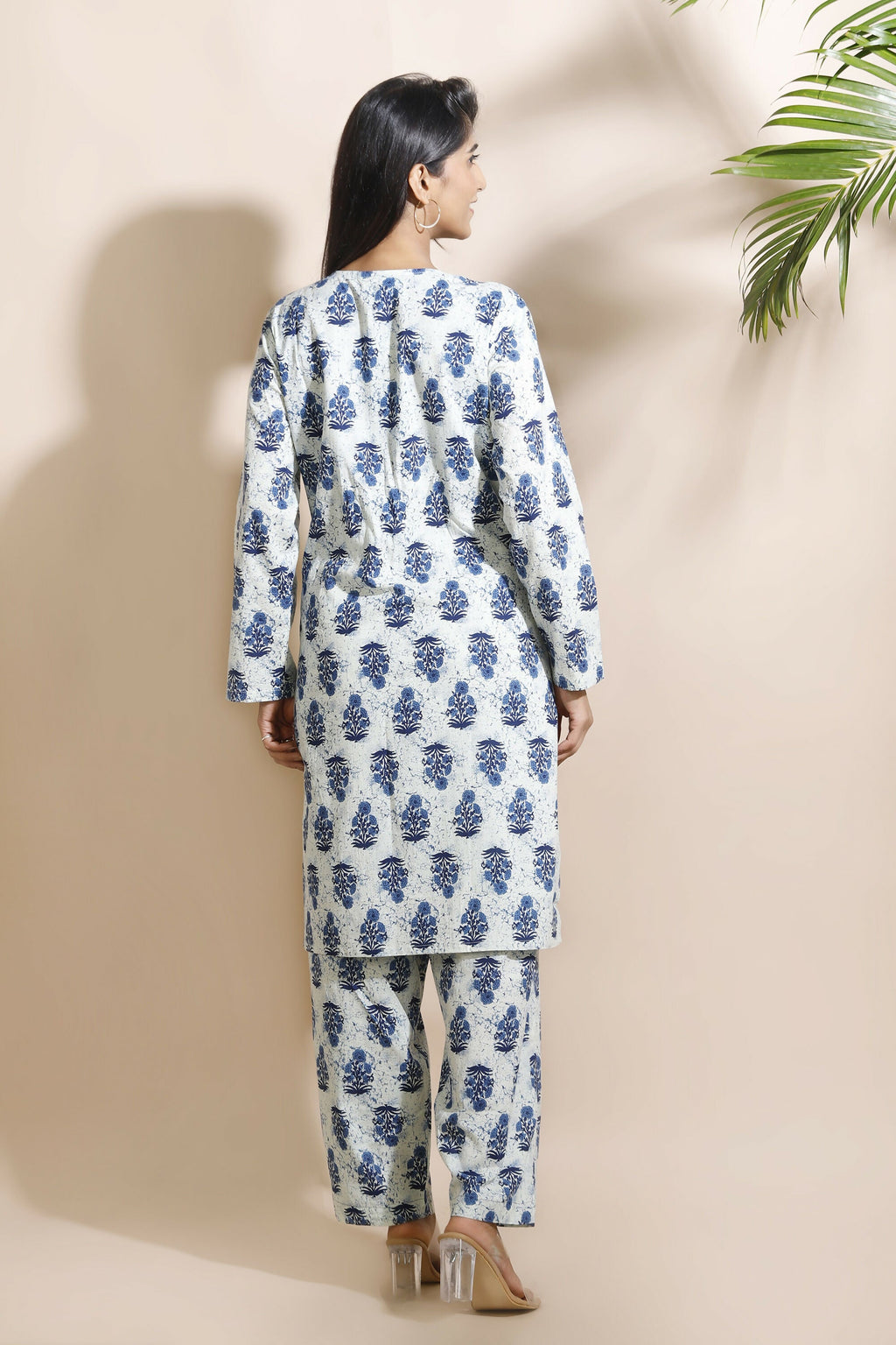 Breathables Women’S Cream Cotton Indian Motif Butta Loungewear Co-Ord Set – Long Kurta & Pants | Grocsy