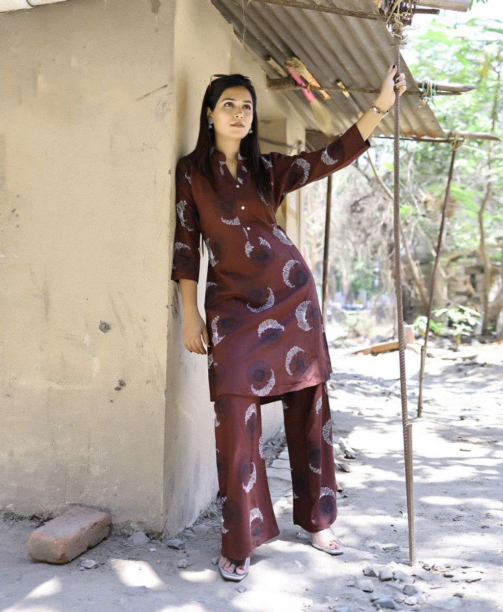 Prazu Fashion Brown Reyon Viscose Print Kurti With Pant | Grocsy