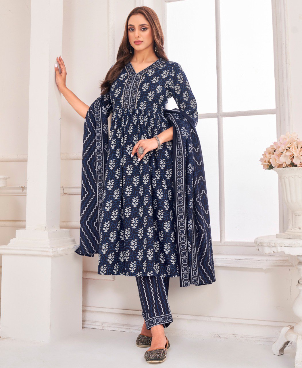 Prazu Fashion Navy Blue Pure Cotton Geometric & Gold Foil Print Kurta Set | Grocsy