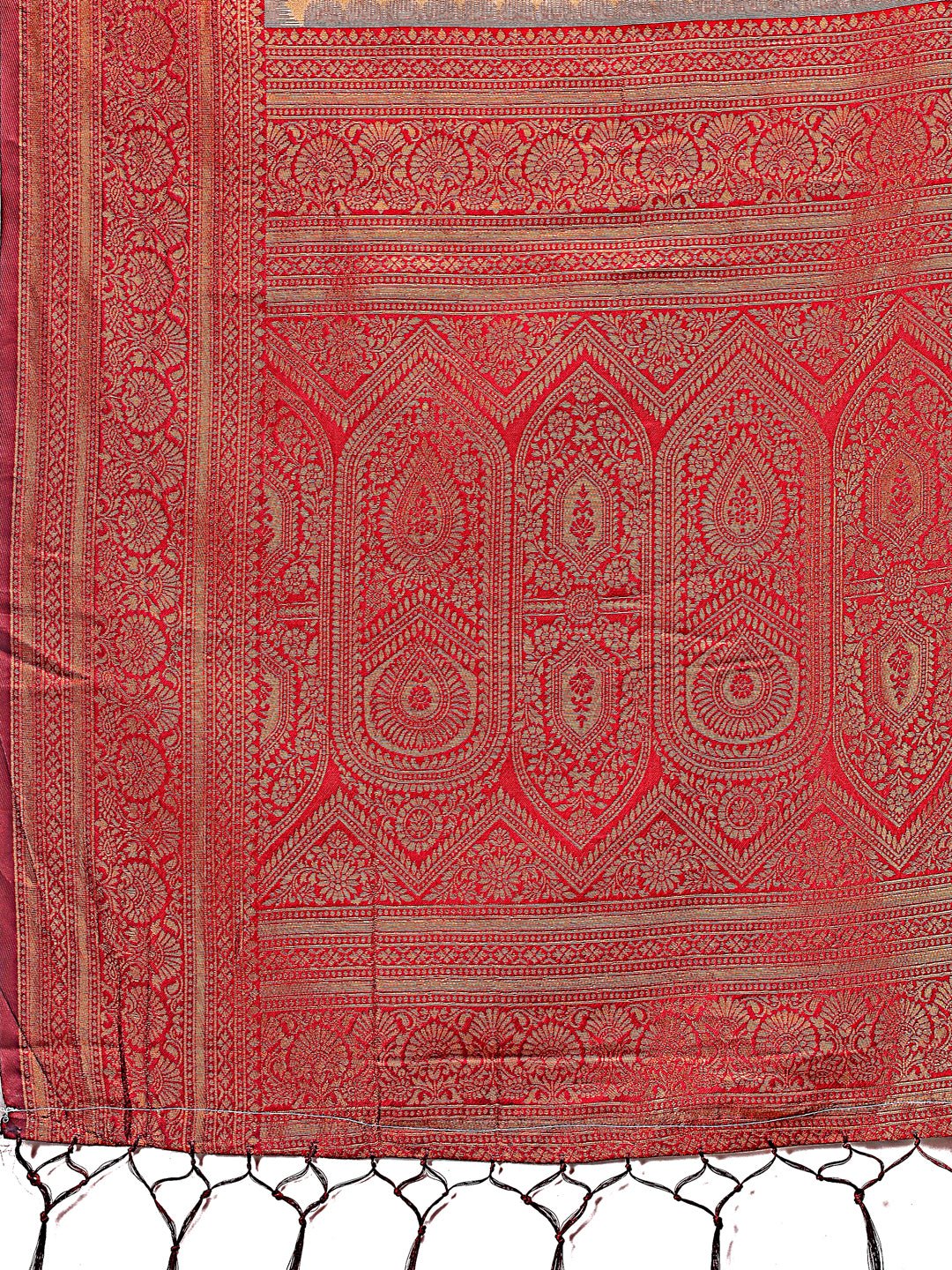 Shree Shyam Fashion Majestic Red & Cream Silk Saree with Rich Woven Pallu - A Regal Touch for Special Moments | Grocsy