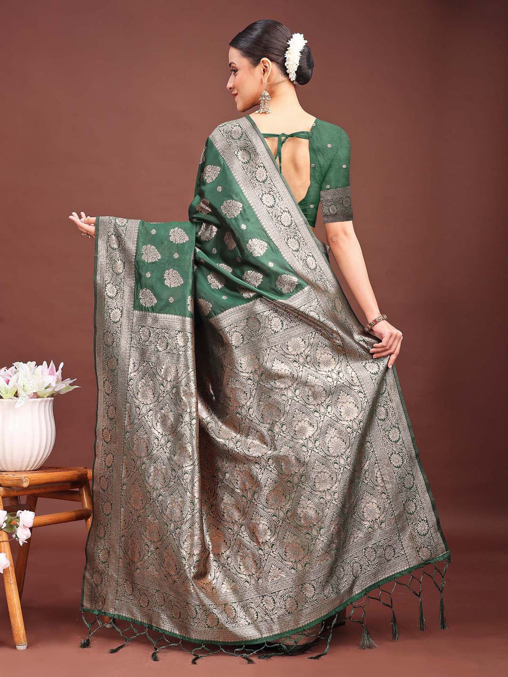 Shree Shyam Fashion Dark Green Banarasi Silk Saree with Zari Weaving - A Timeless Tale of Elegance | Grocsy
