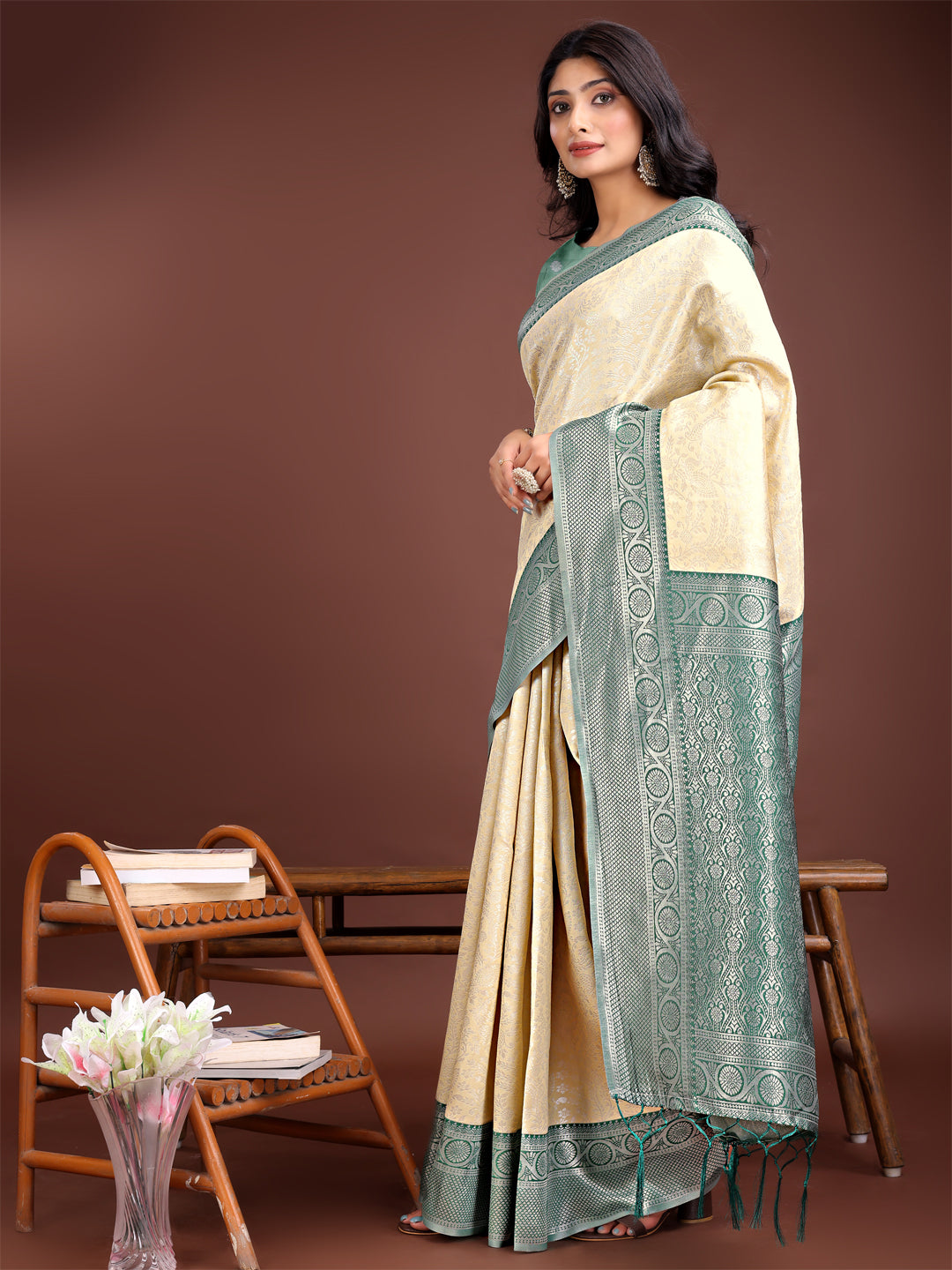 Shree Shyam Fashion Graceful Cream & Green Banarasi Silk Saree with Rich Zari Woven Border - Traditional Elegance for Celebrations | Grocsy