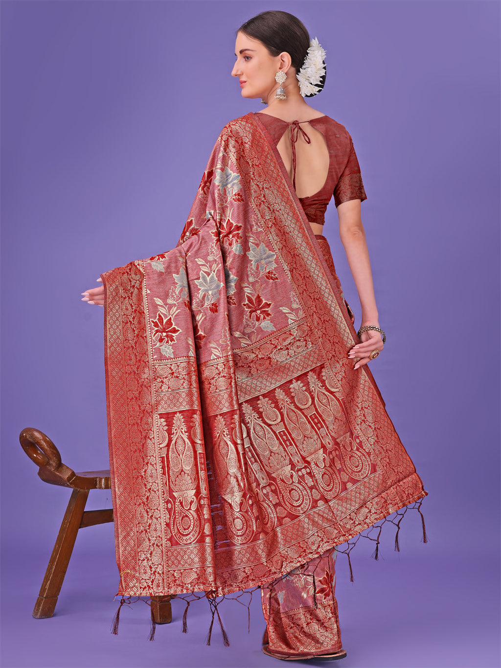 Shree Shyam Fashion Elegant Red Floral Lichi Silk Saree with Zari Weaving and Rich Pallu - Wedding & Festive Wear Saree | Grocsy