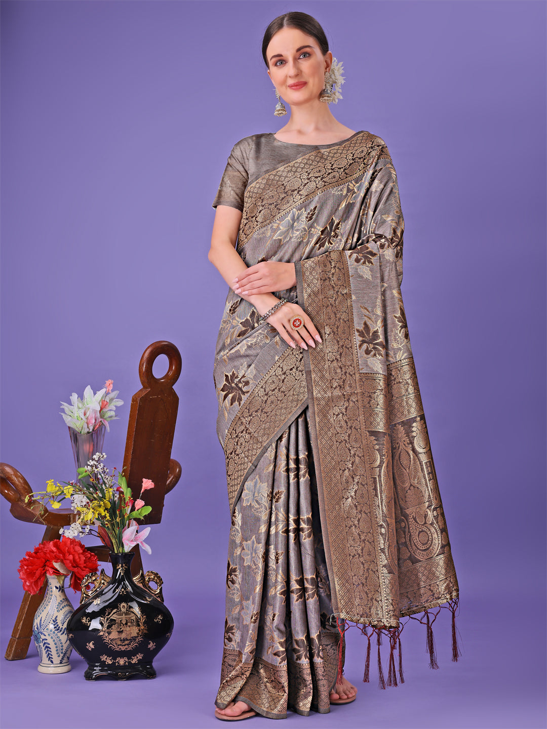 Shree Shyam Fashion Elegant Grey Floral Lichi Silk Saree with Zari Weaving and Rich Pallu - Wedding & Festive Wear Saree | Grocsy